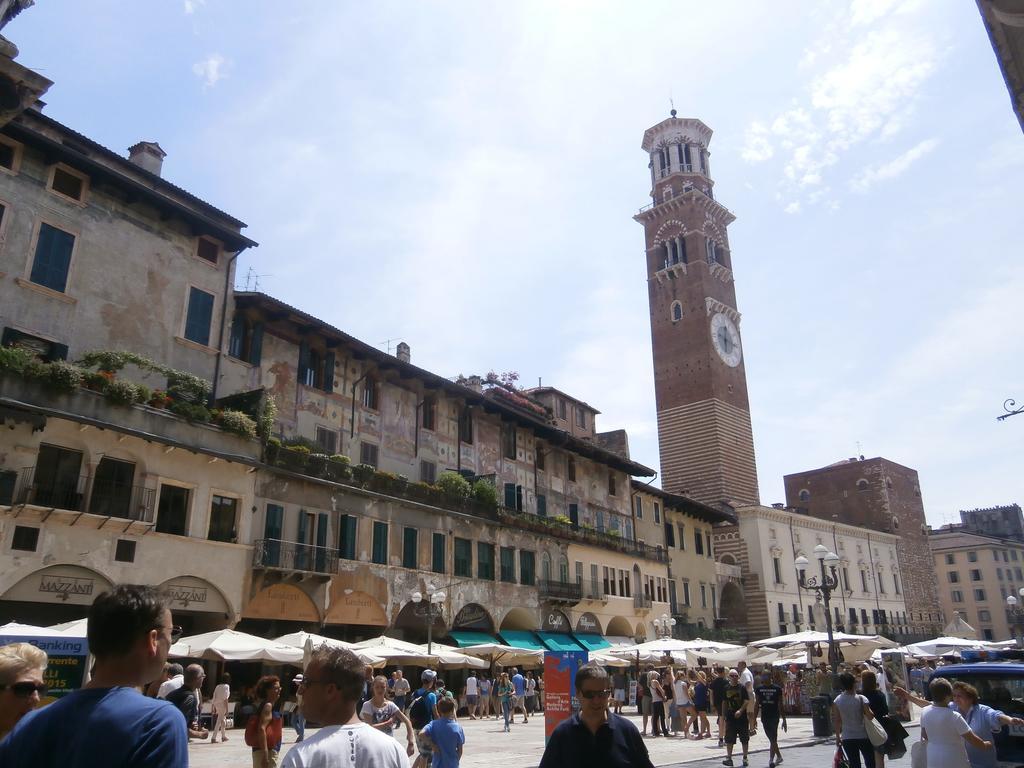 Romeo'S Guest House Verona Exteriör bild